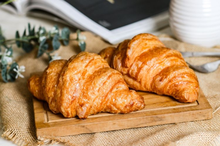 Resep Croissant Homemade Pastry Viral yang Lezat