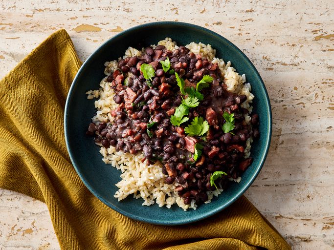 Resep Feijoada, HidanganKhas Brasil Yang Kaya Rasa dan Beraroma Khas